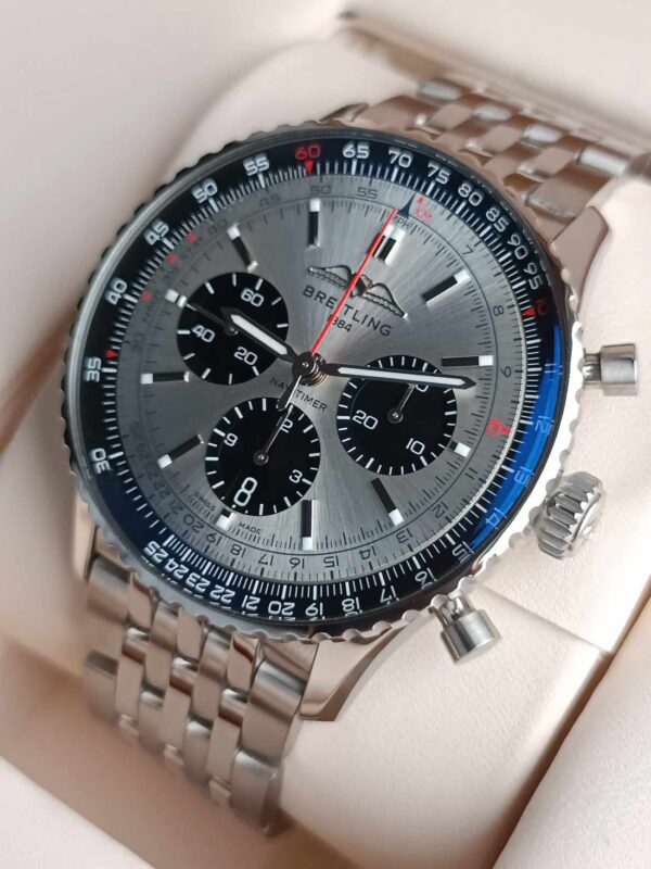 Breitling Navitimer B01 Chronograph - Image 3