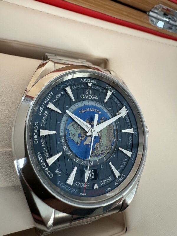 Omega Seamaster Aqua Terra Worldtimer - Image 3