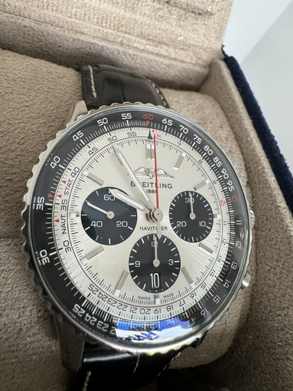 Breitling Navitimer B01 Chronograph - obrazek 2