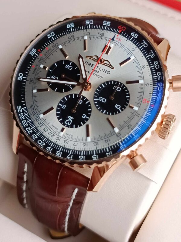 Breitling Navitimer B01 Chronograph 46mm Różowe Złoto - Image 3