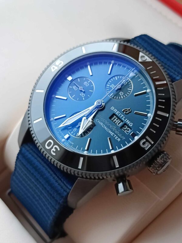 Breitling Superocean Heritage Chronograph Outerknown - obrazek 4