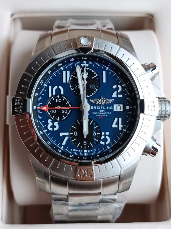 Breitling Avenger Chronograph GMT - Image 2