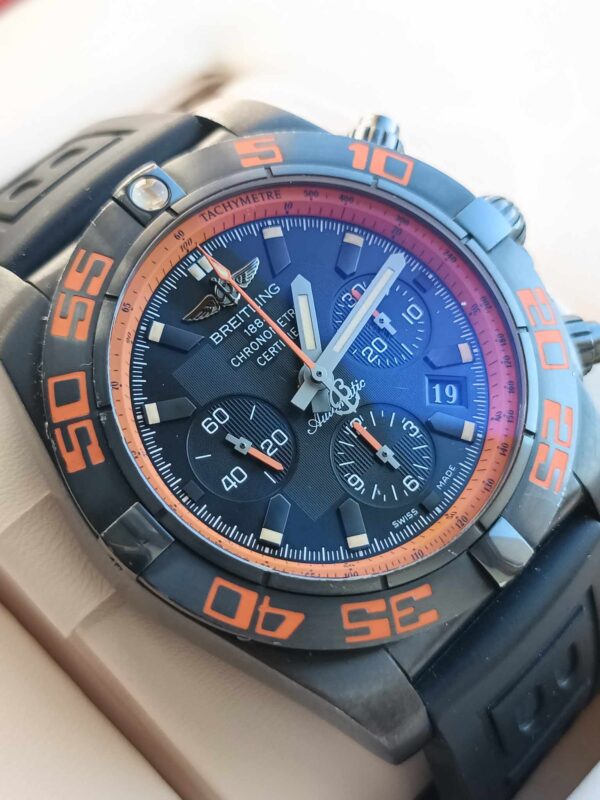 Breitling Chronomat Raven - obrazek 3