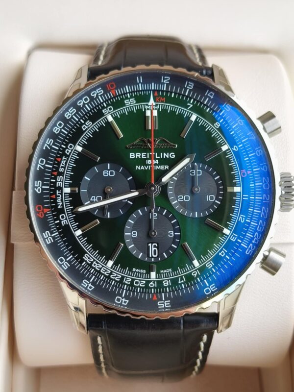 Breitling Navitimer B01 Chronograph - obrazek 3