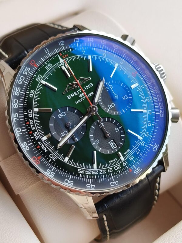 Breitling Navitimer B01 Chronograph - obrazek 4