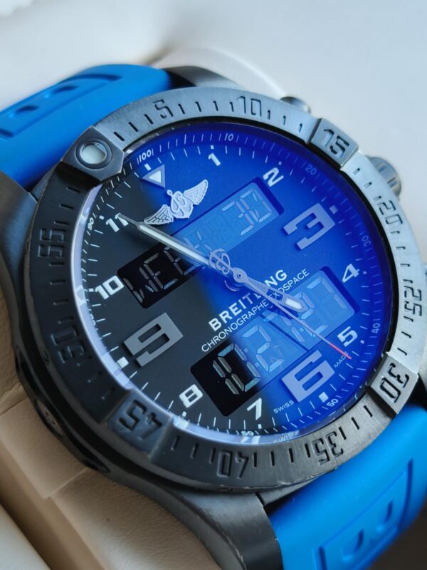 Breitling Exospace B55 Night Mission - obrazek 4