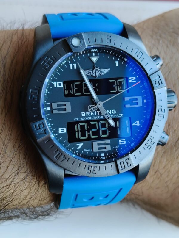 Breitling Exospace B55 Night Mission - obrazek 5