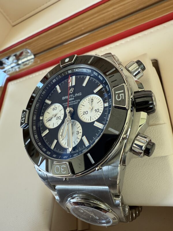 Breitling Super Chronomat B01 44 - obrazek 3