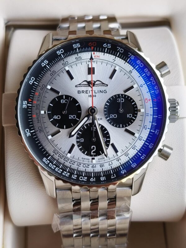 Breitling Navitimer B01 Chronograph 43 - obrazek 2