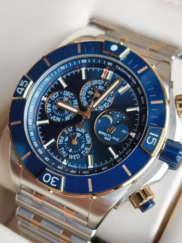 Breitling Super Chronomat Four-Year Calendar (stal / różowe złoto 18K) - obrazek 3