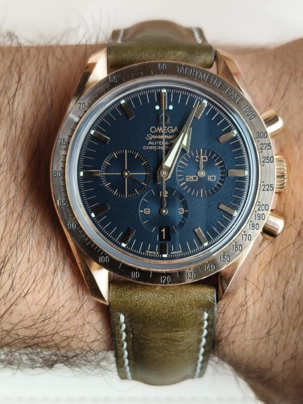Omega Speedmaster Broad Arrow Rose Gold - Image 5