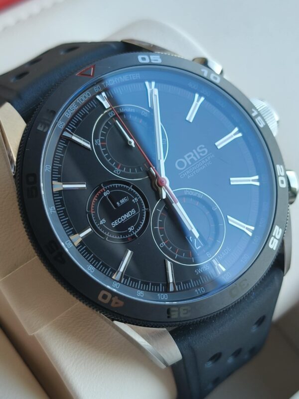 Oris Artix GT Chronograph Date - Image 4