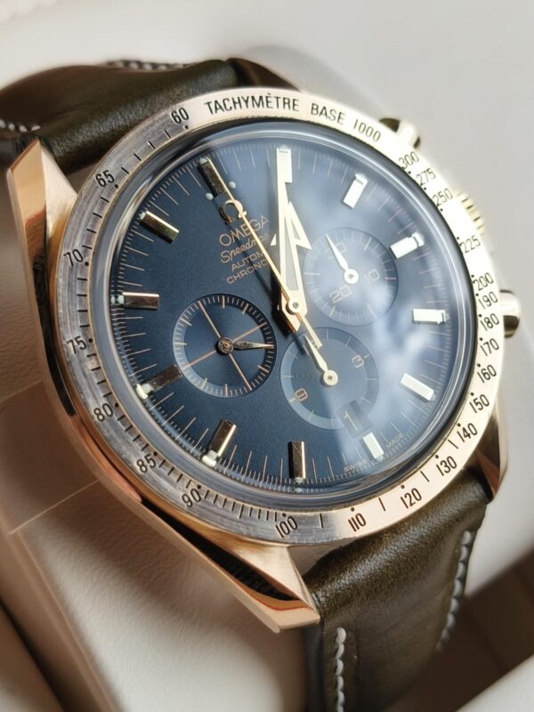 Omega Speedmaster Broad Arrow Rose Gold - Image 4