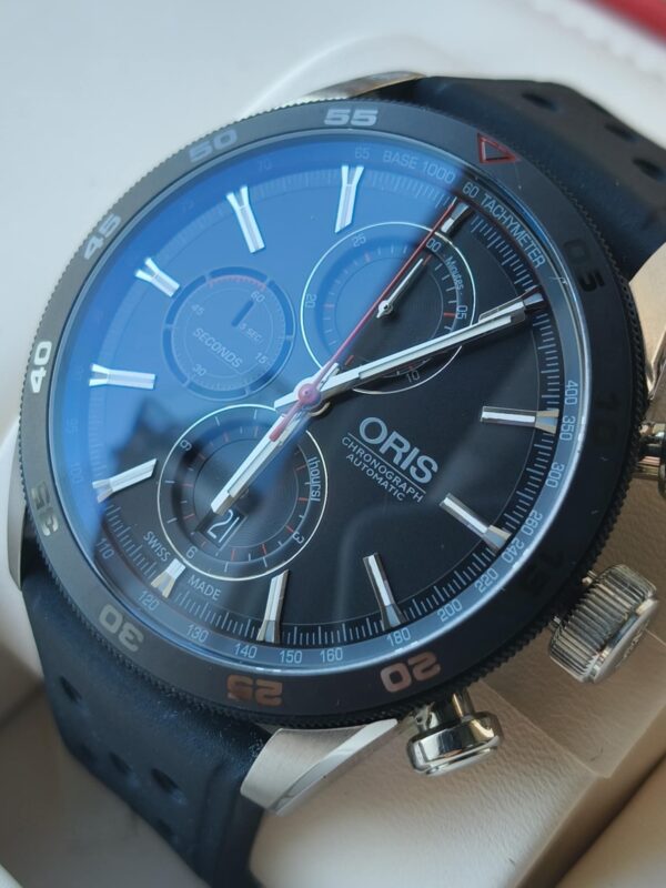 Oris Artix GT Chronograph Date - Image 3