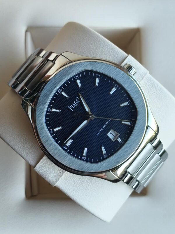 Piaget Polo Date