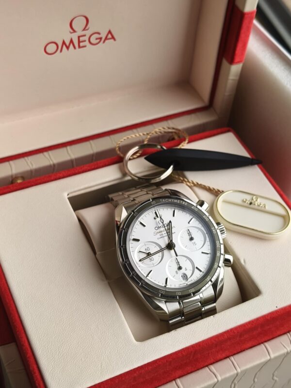 Omega Speedmaster Chronograph - Image 7