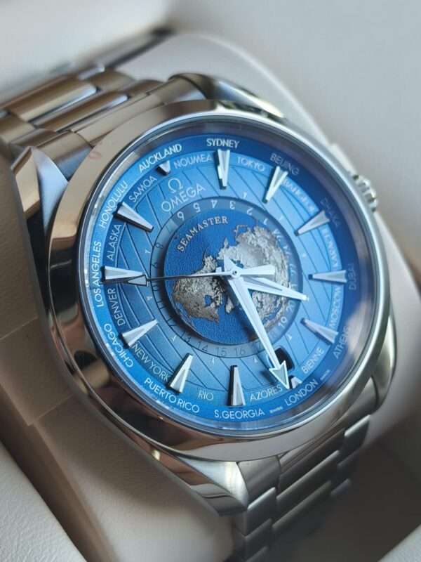 Omega Seamaster Aqua Terra Worldtimer Summer Blue - Image 4