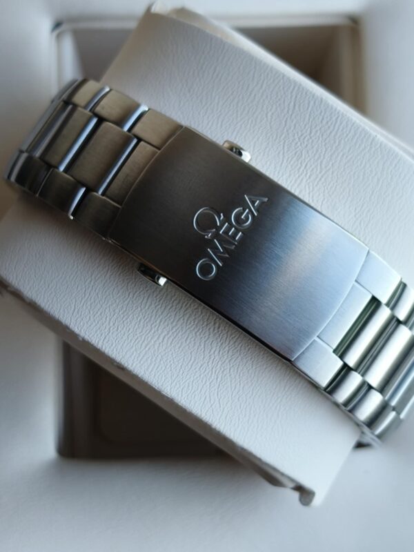 Omega Seamaster Planet Ocean Chronograph - Image 6