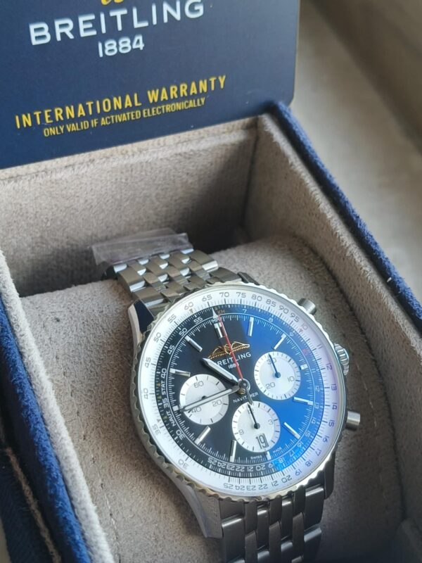 Breitling Navitimer B01 Chronograph - Image 7