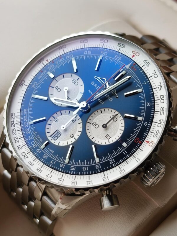 Breitling Navitimer B01 Chronograph - Image 3