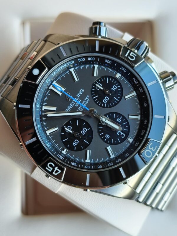 Breitling Super Chronomat B01