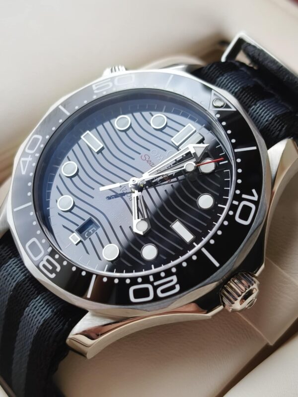 Omega Seamaster Diver 300M - Image 6