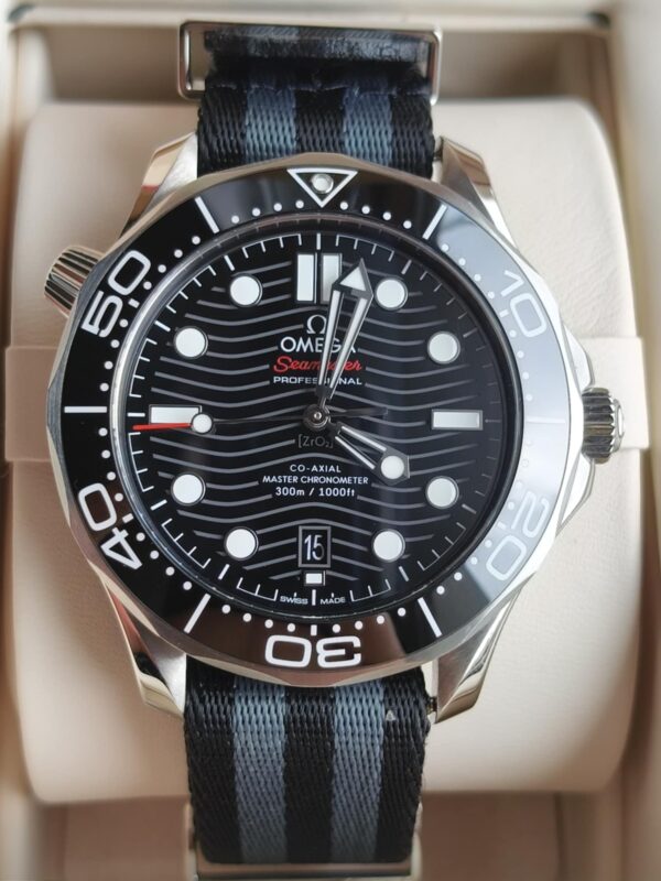Omega Seamaster Diver 300M - Image 5