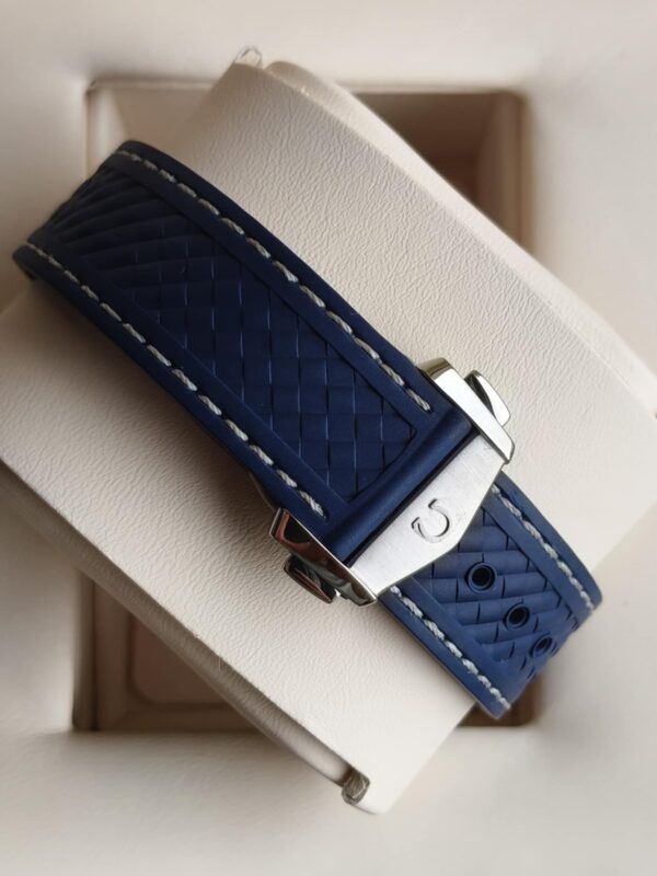 Omega Seamaster Aqua Terra - Image 6