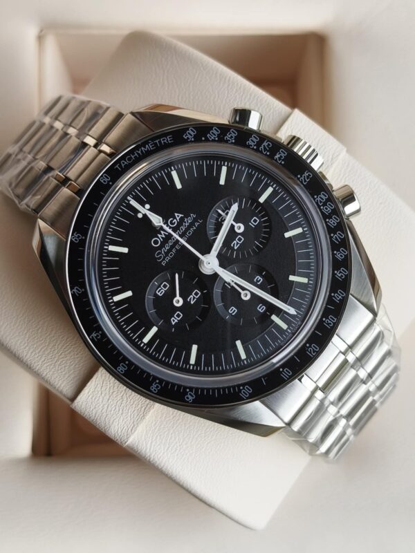 Omega Speedmaster Moonwatch