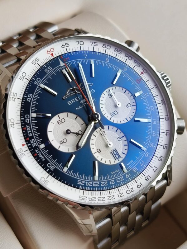 Breitling Navitimer B01 Chronograph - Image 4